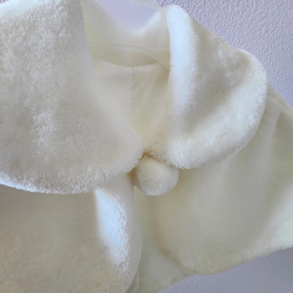Little Girls M White Cape - Picture 2 of 5
